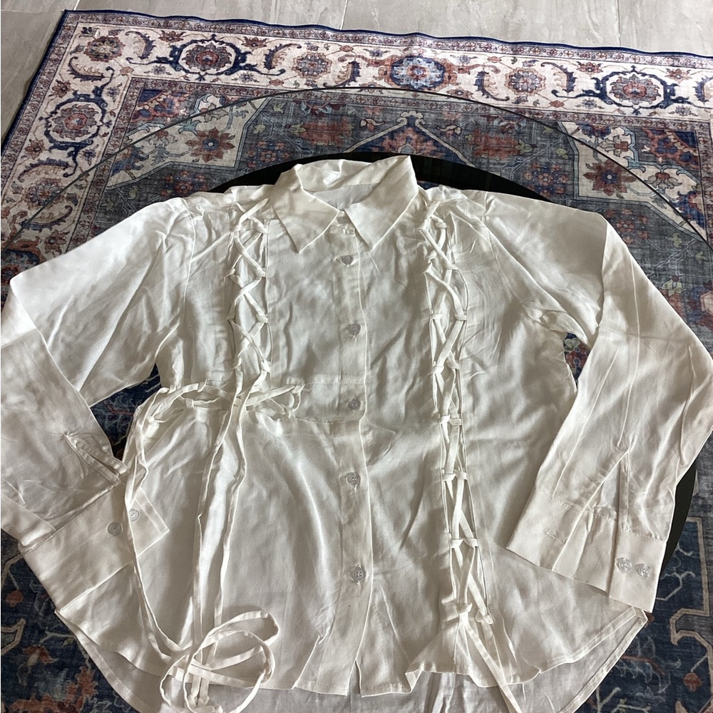 Elegant women’s white shirt